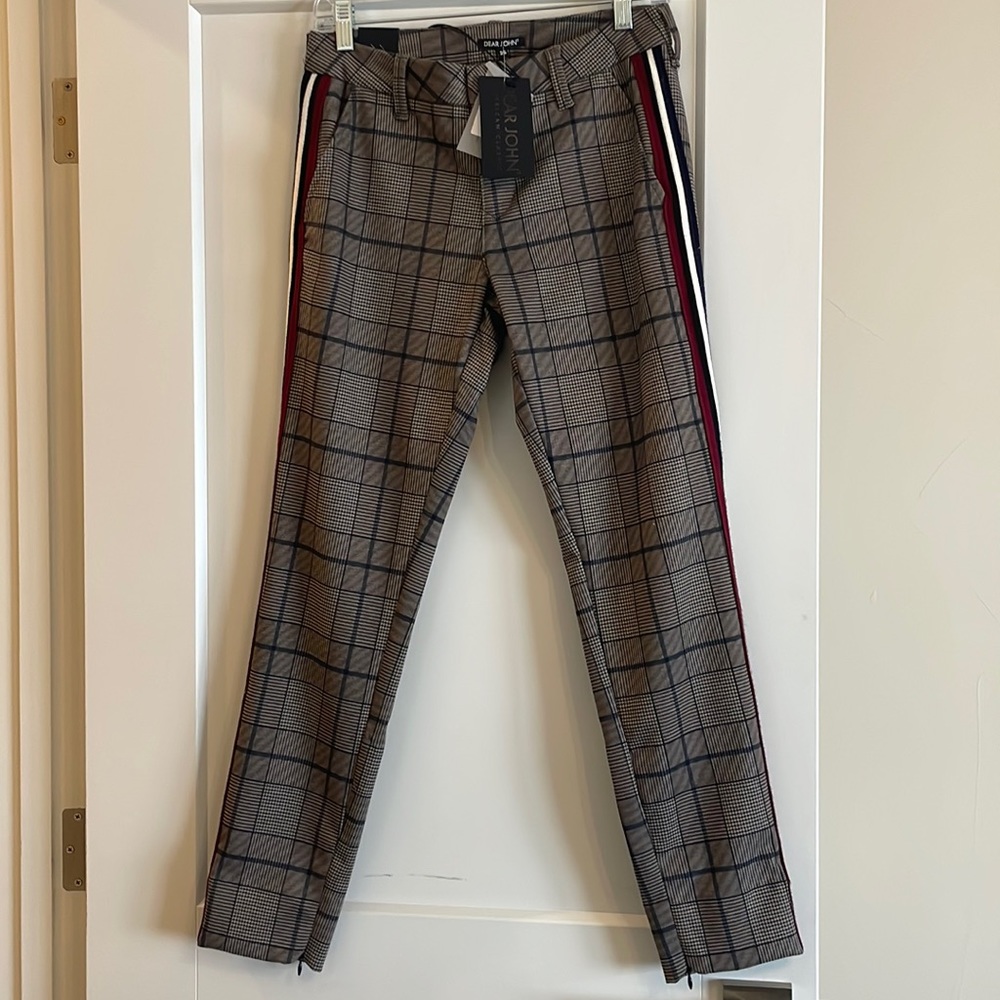 Business casual pants. Never worn!